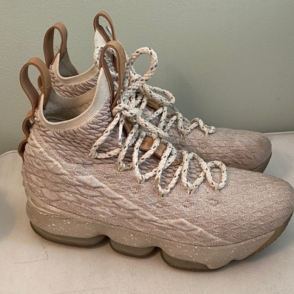 Nike LeBron 15 XV Ghost GS String Vachetta Youth shoes